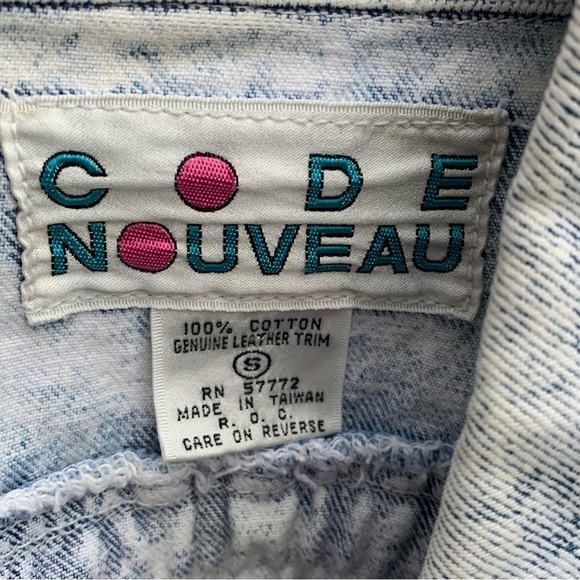 Vintage Acid Wash Blue Jean Denim Jacket Women’s Size Small - Picture 8 of 8